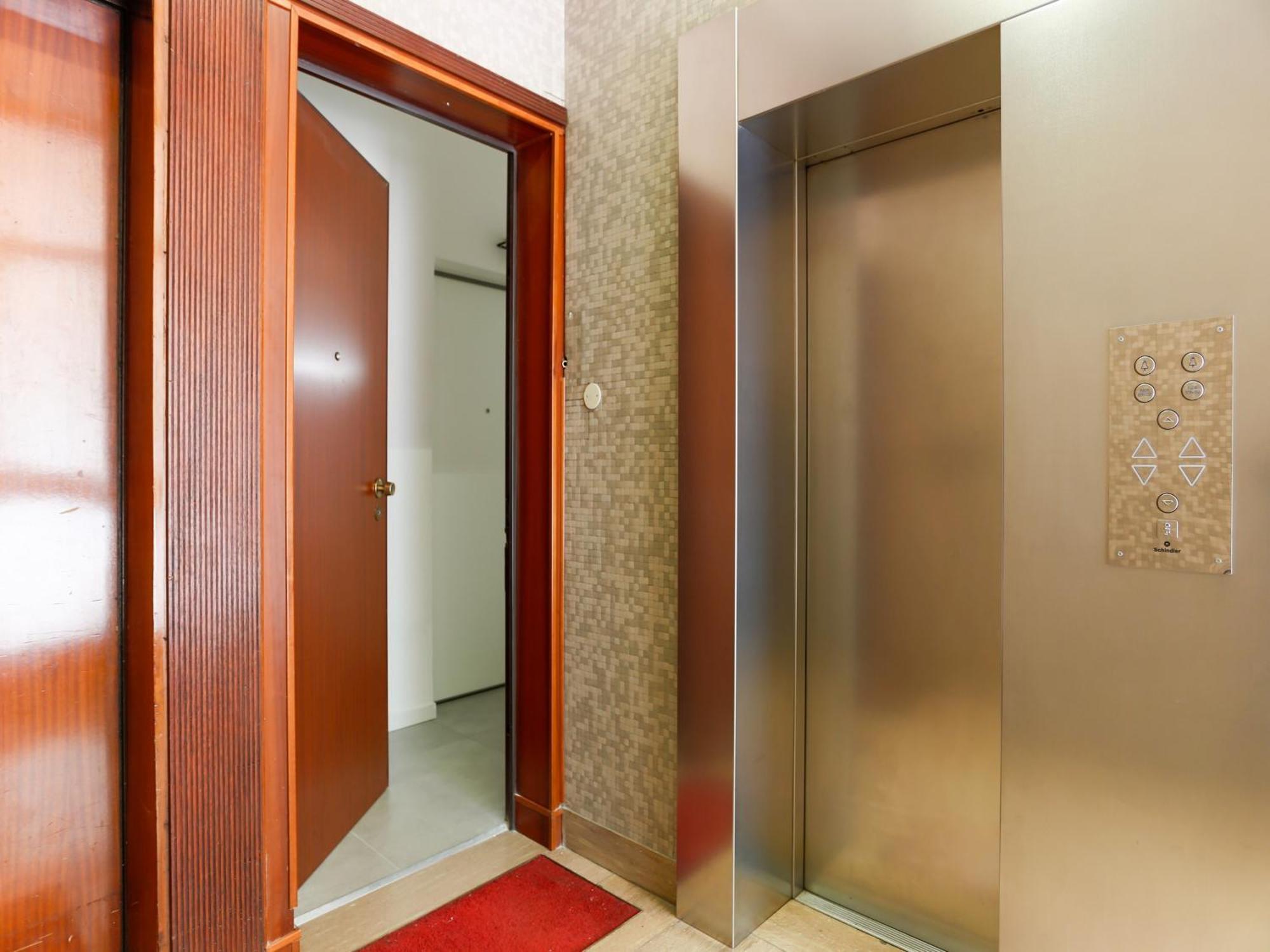 The Best Rent - Modern One Bedroom Apartment In San Babila ميلان المظهر الخارجي الصورة